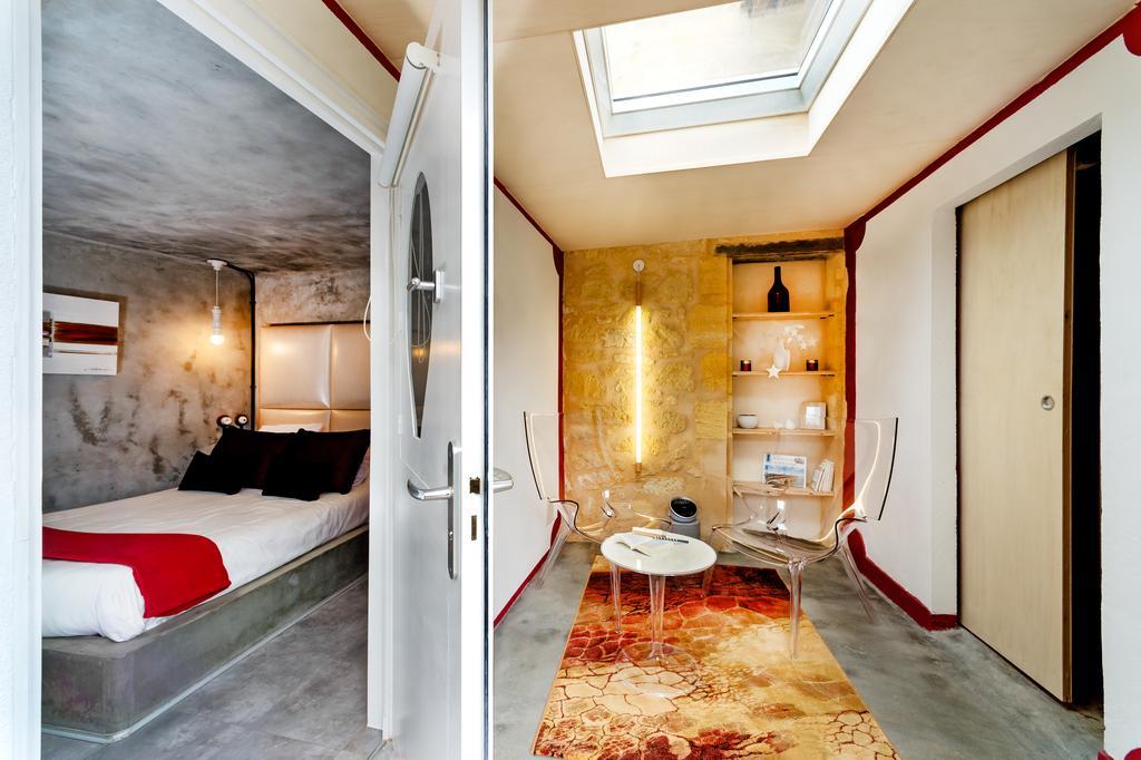 Moulon-sur-Dordogne 샤토 라 모테 뒤 배리 B&B 외부 사진